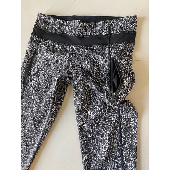 Lululemon Pants Womens Size 6 Run Inspire Tight II Mesh Black White EUC Leggings - Picture 6 of 11